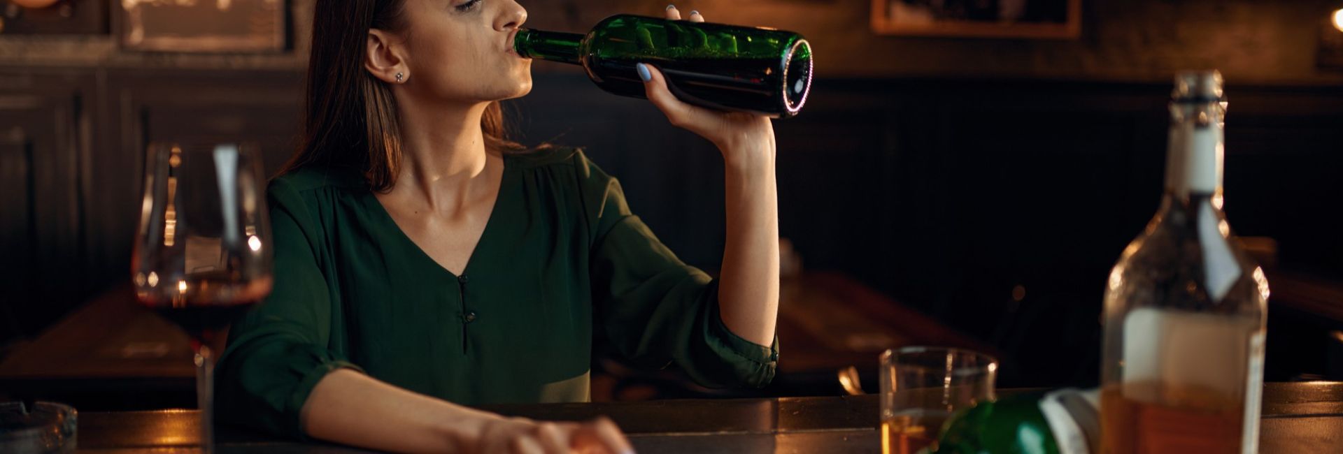 O alcoolismo feminino: sintomas e tratamento